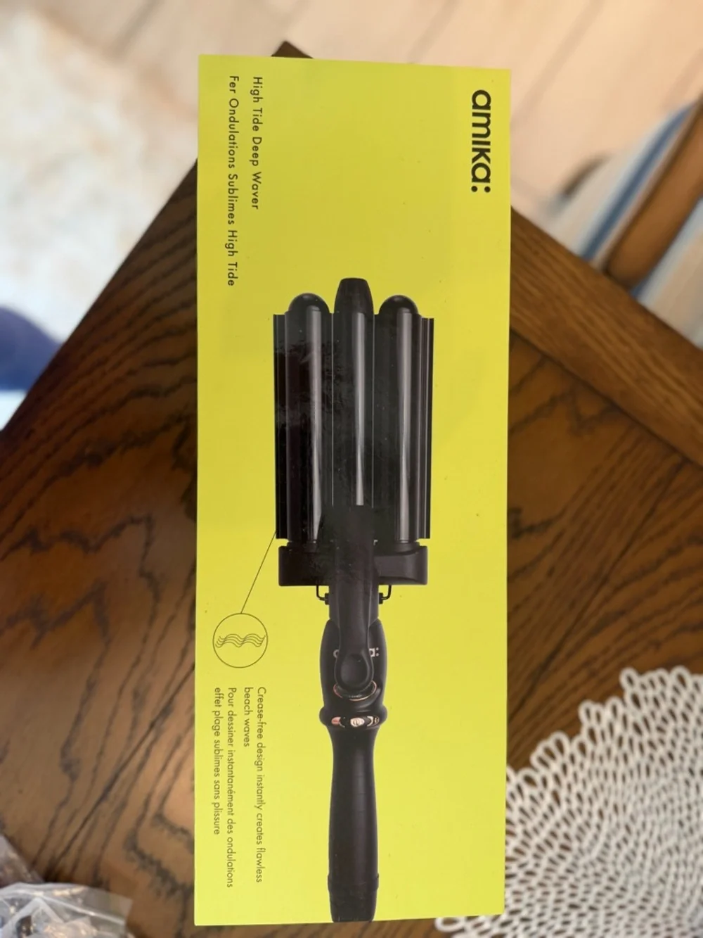 amika High Tide Deep Waver - Black Waver Barrels